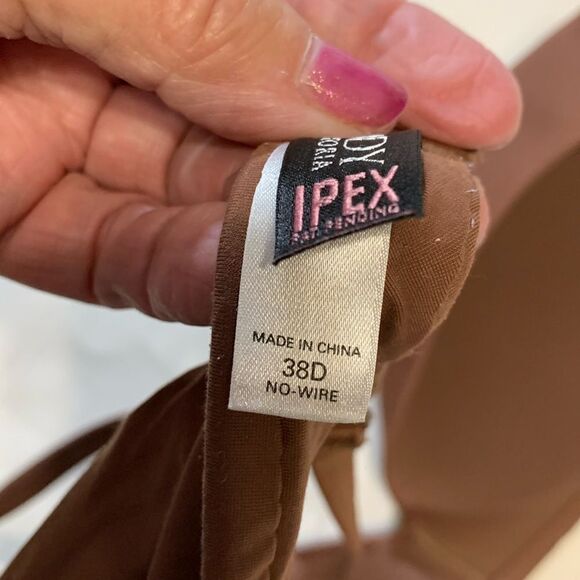 Victoria's Secret Size 38 D "Body by Victoria Ipex brown lightly padded bra - Picture 6 of 8